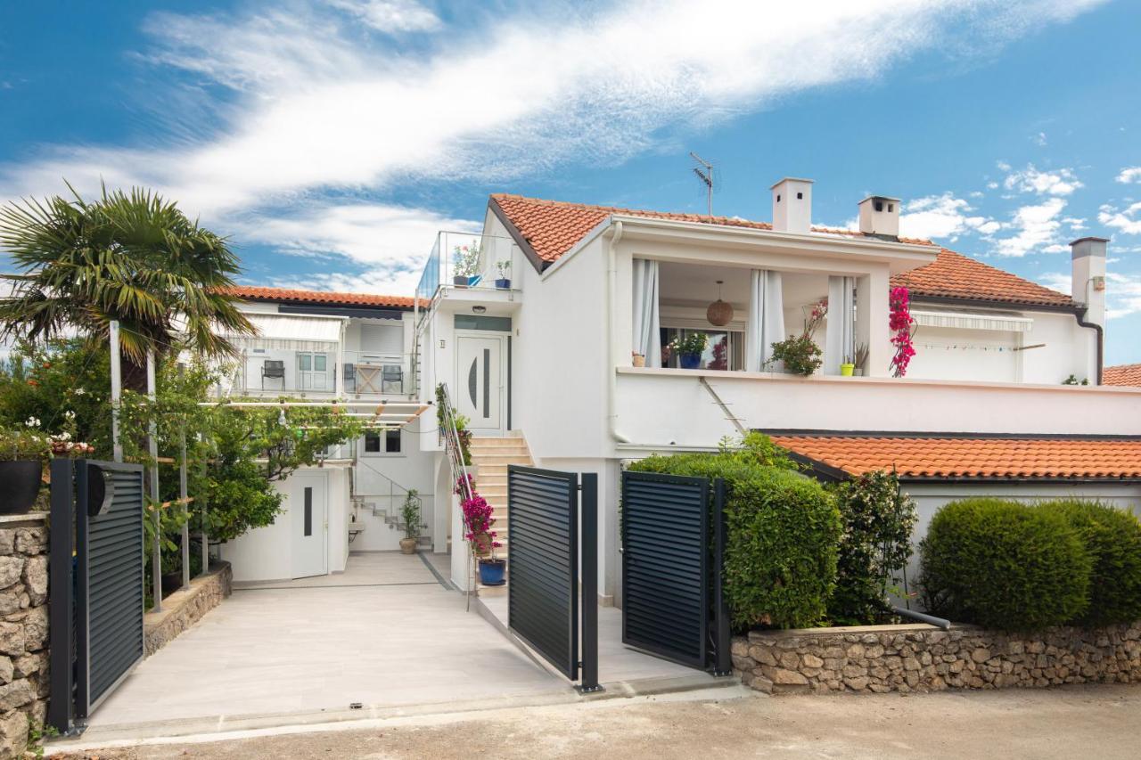 Apartments Soul Krk Town Bagian luar foto